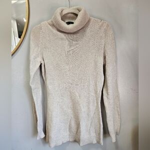 Theory 100% wool turtle neck knitted long sleeve top